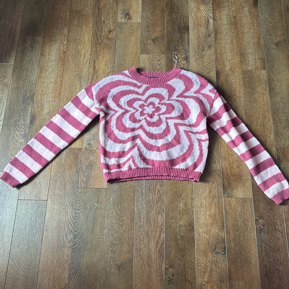 Flower sweater